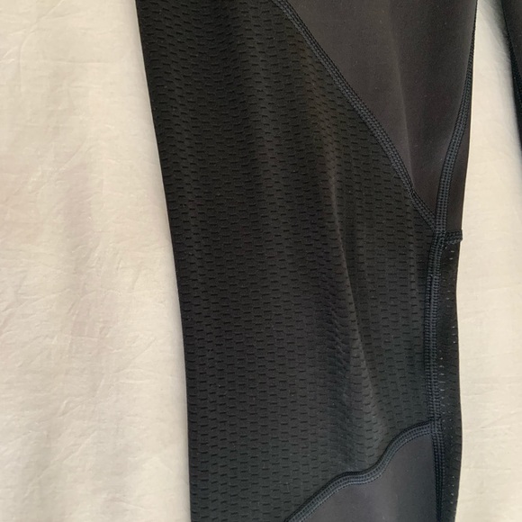 Athleta 7/8 leggings high waisted- XS petite - Picture 6 of 8